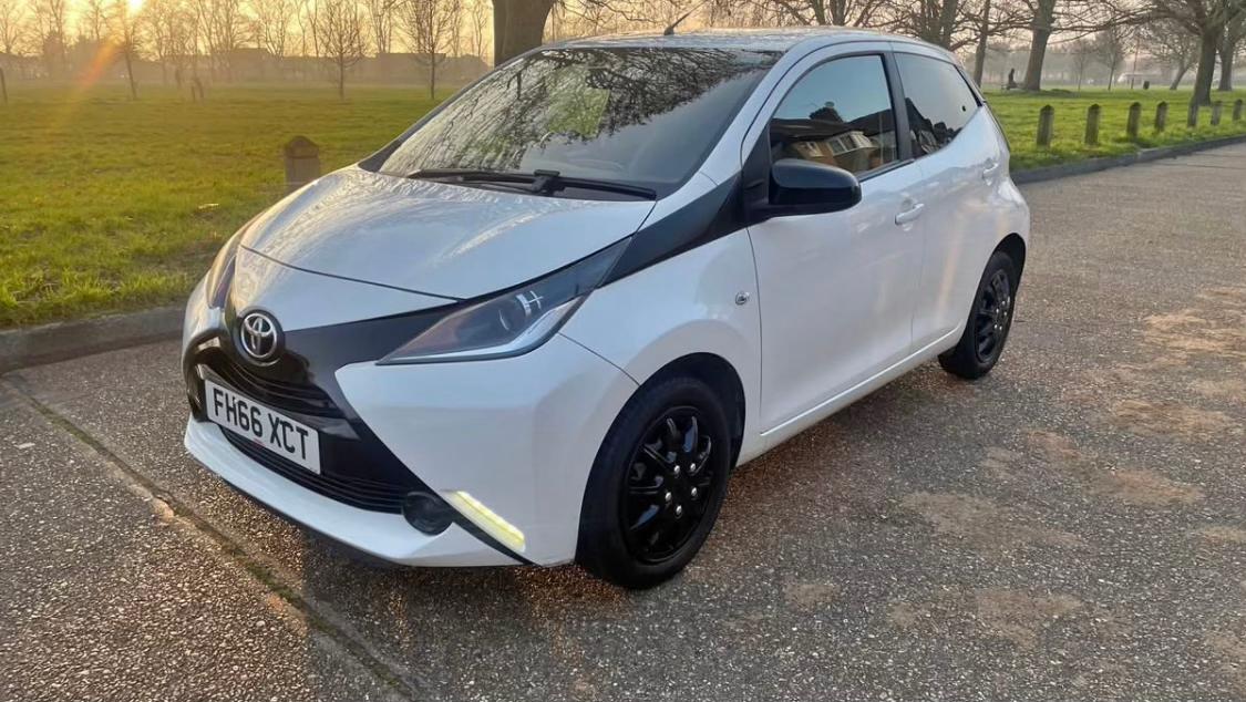 Toyota AYGO 2017 in London