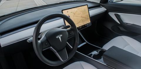 Tesla Model 3 2020