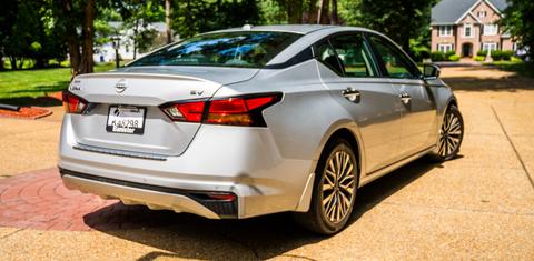 Nissan Altima 2023