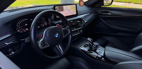 BMW M5 2022