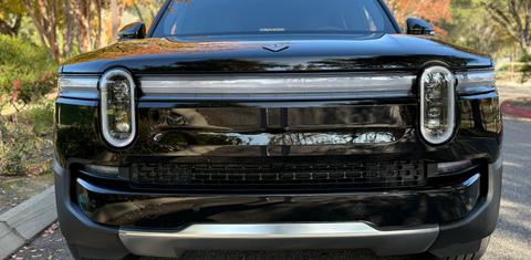 Rivian R1S 2025