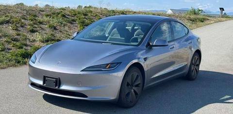 Tesla Model 3 2024