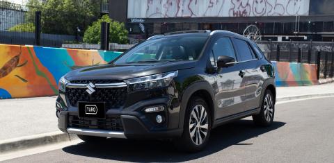 Suzuki S-CROSS 2023