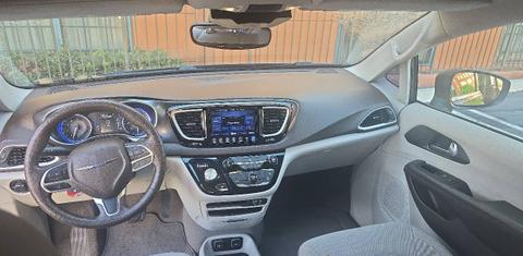 Chrysler Pacifica 2017