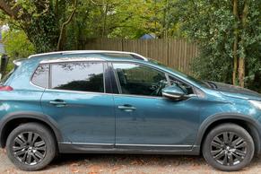 Peugeot 2008 2017 in Oxford