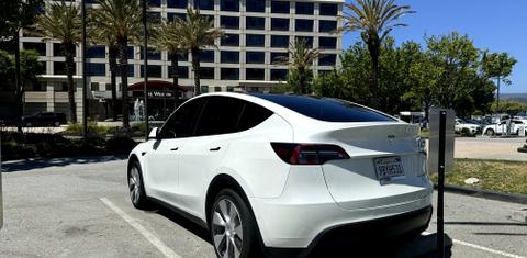 Tesla Model Y 2022