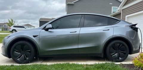 Tesla Model Y 2026