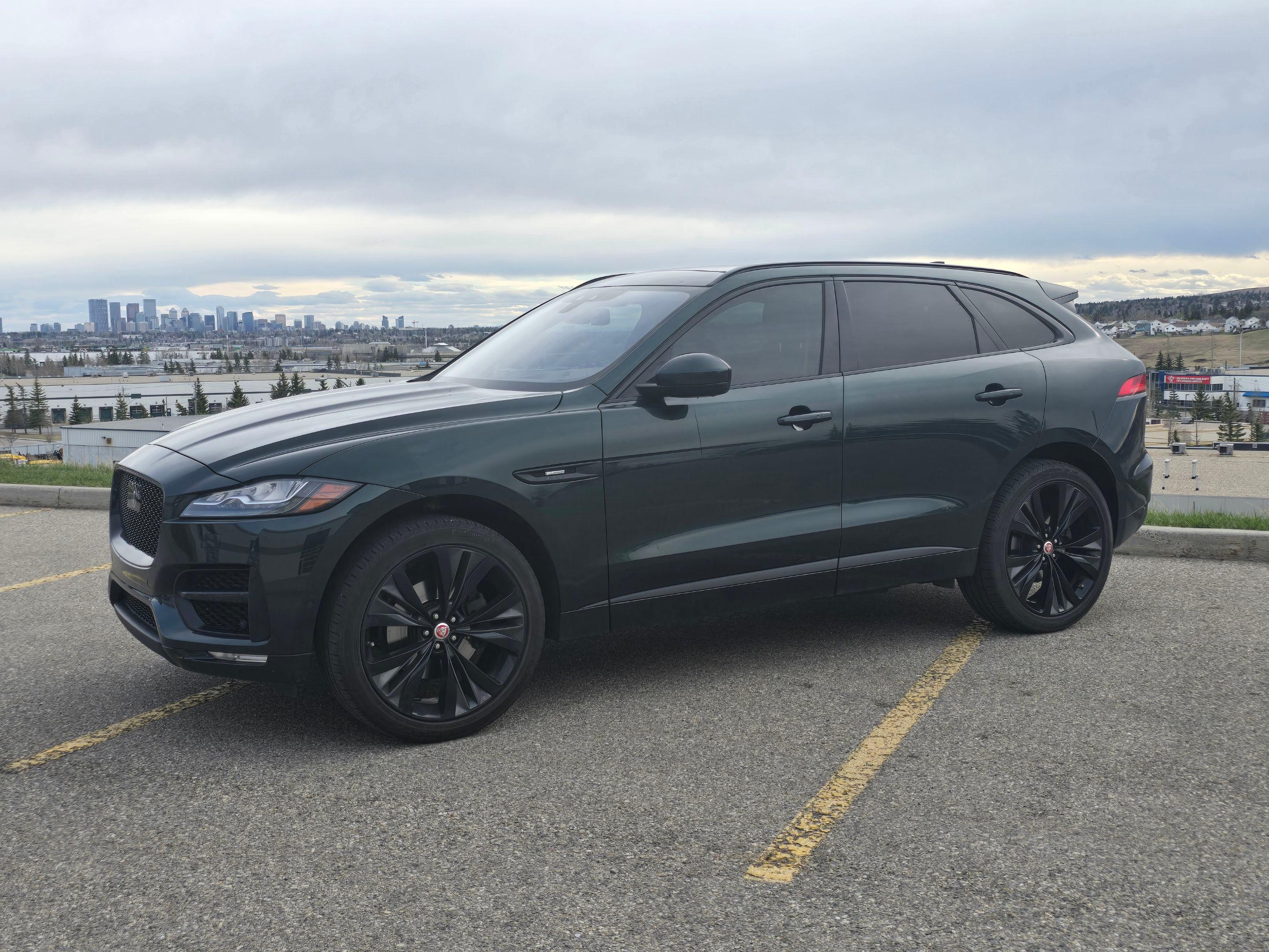 Jaguar F-PACE 2017 à 