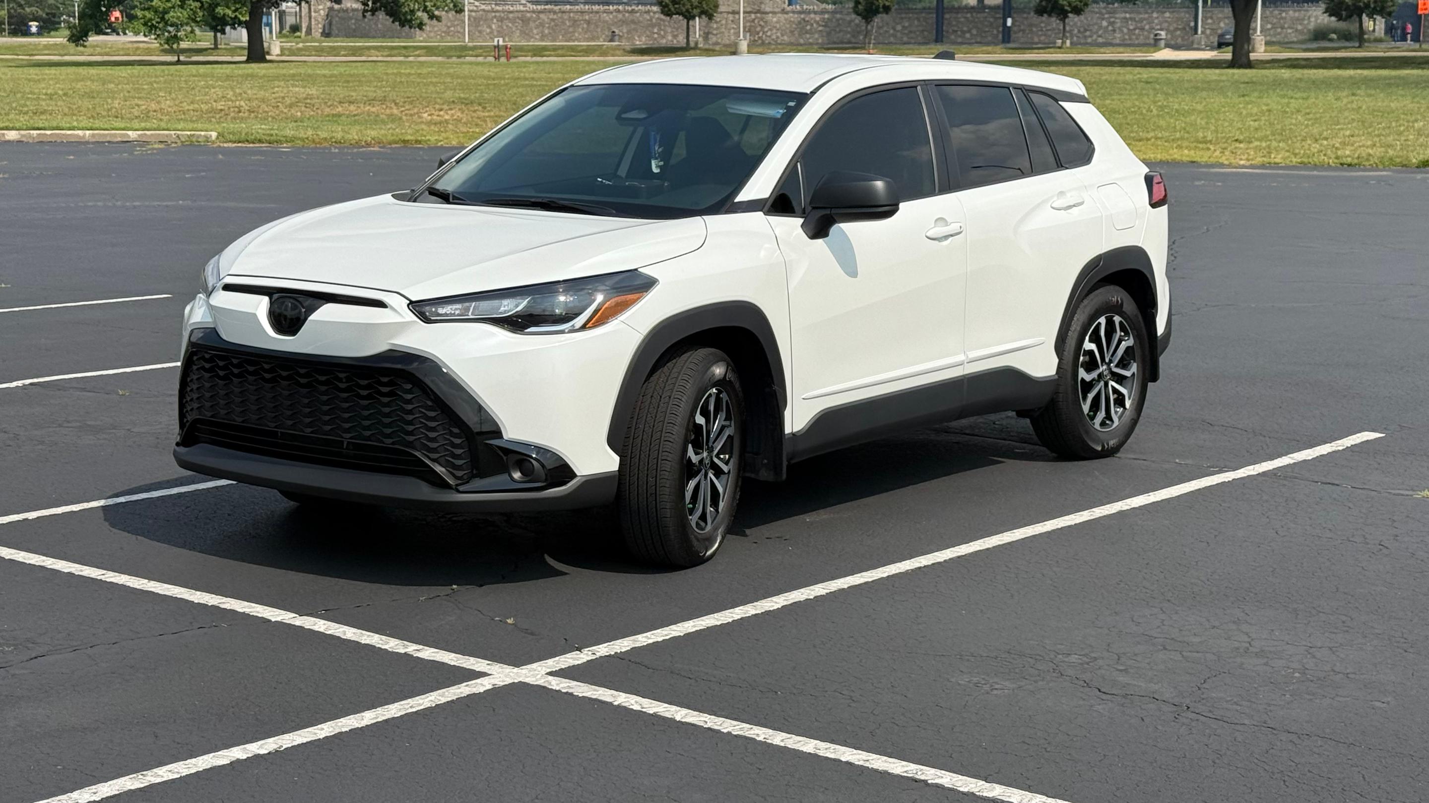 Toyota Corolla Cross 2025 in Toledo, OH