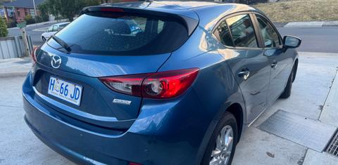 Mazda MAZDA3 2018
