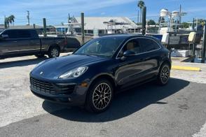 Porsche Macan car