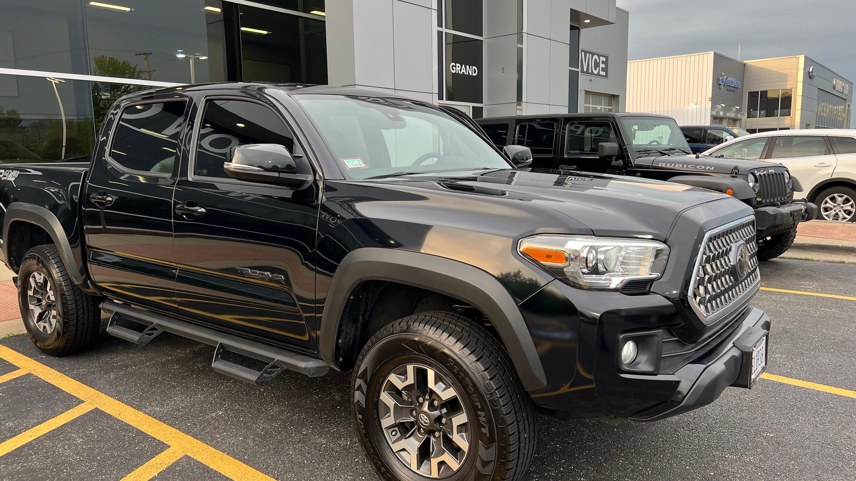 Toyota Tacoma 2019 in Deer Park, IL
