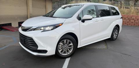 Toyota Sienna 2026