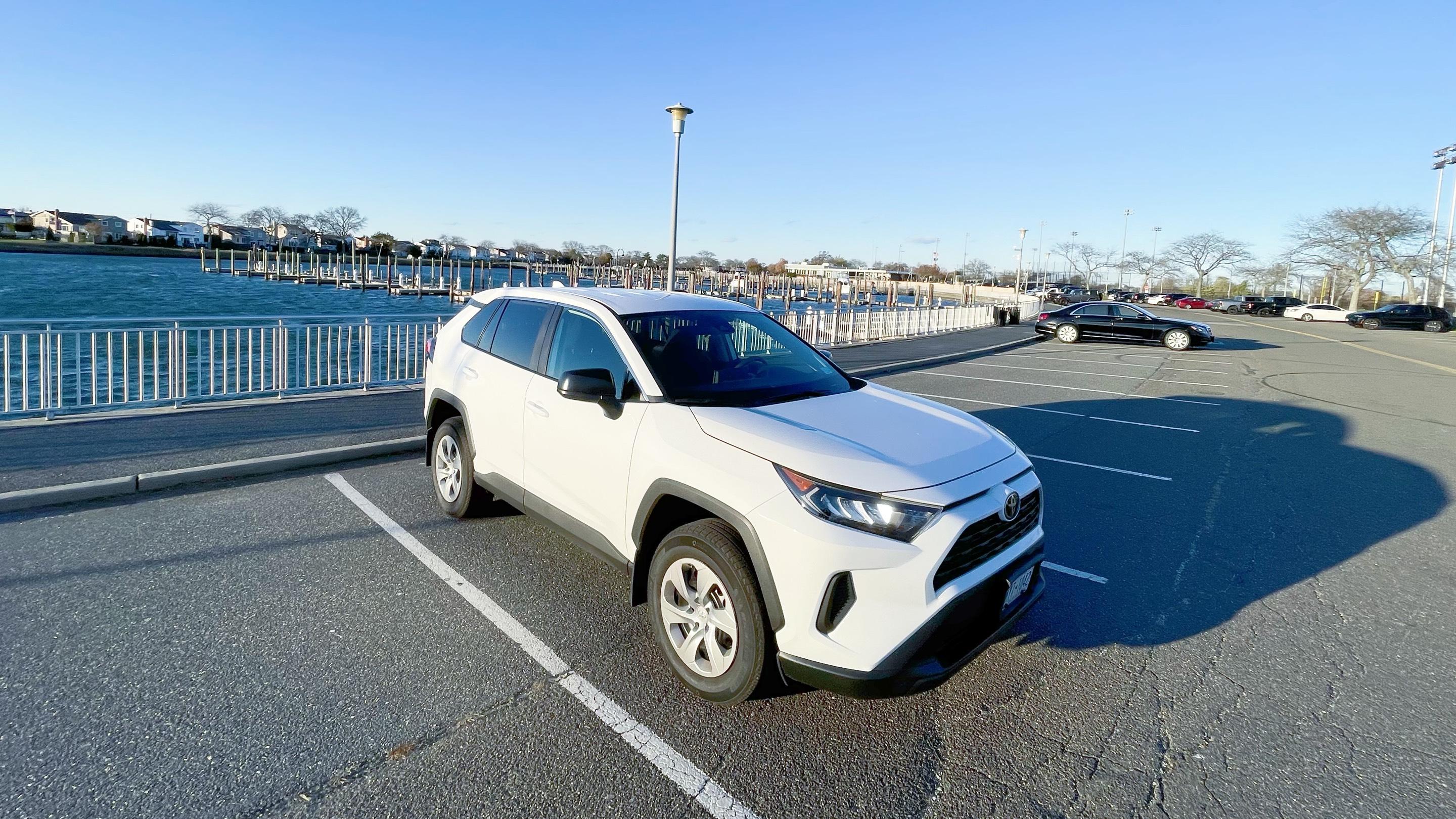 邦楽 TOYONO / Litoral Used 2022 Toyota RAV4 XLE for sale in Colorado Springs, CO at