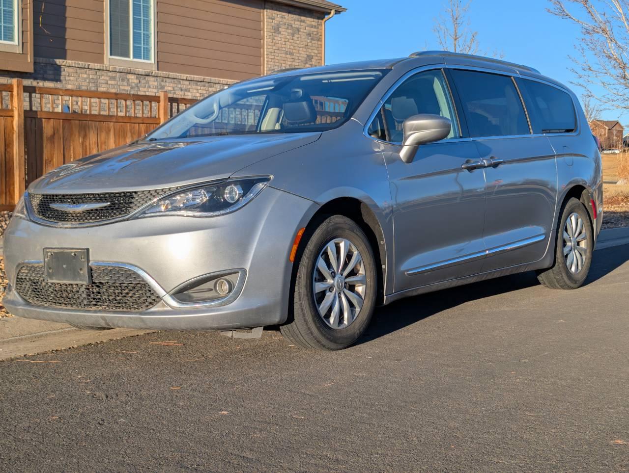 Chrysler Pacifica 2018 in 