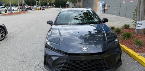 Toyota Camry Hybrid 2026