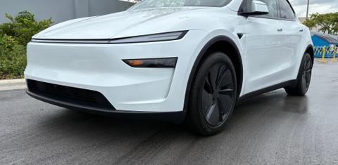 Tesla Model Y 2026