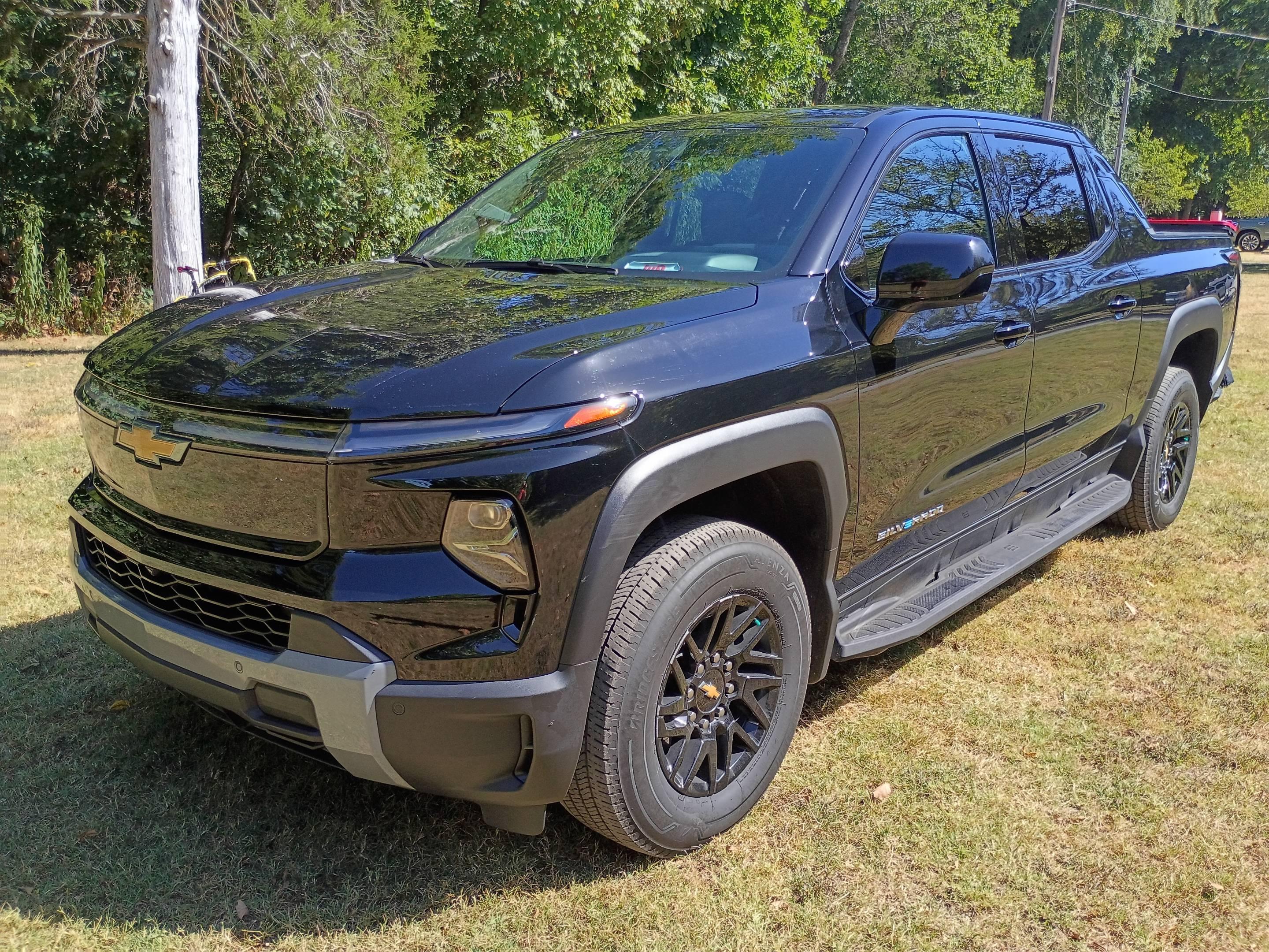 Chevrolet Silverado EV 2026 in Bentonville, AR