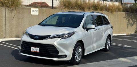 Toyota Sienna 2025