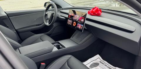 Tesla Model 3 2025