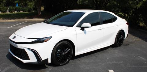 Toyota Camry Hybrid 2025