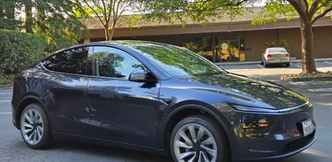 Tesla Model Y 2026