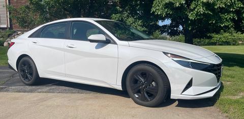 Hyundai Elantra 2023