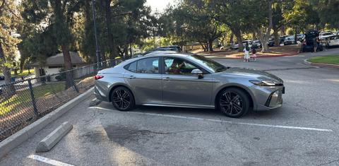 Toyota Camry Hybrid 2026