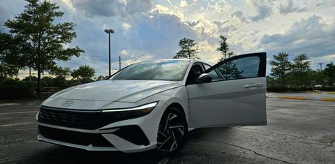 Hyundai Elantra 2025