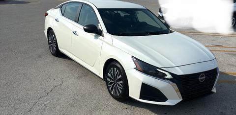 Nissan Altima 2025