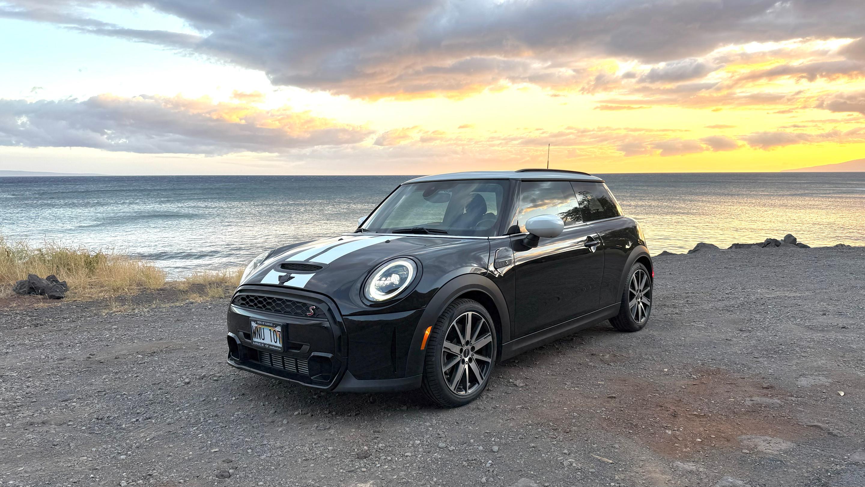MINI Hardtop 2 Door 2022 — Car rental alternative in Makawao, HI