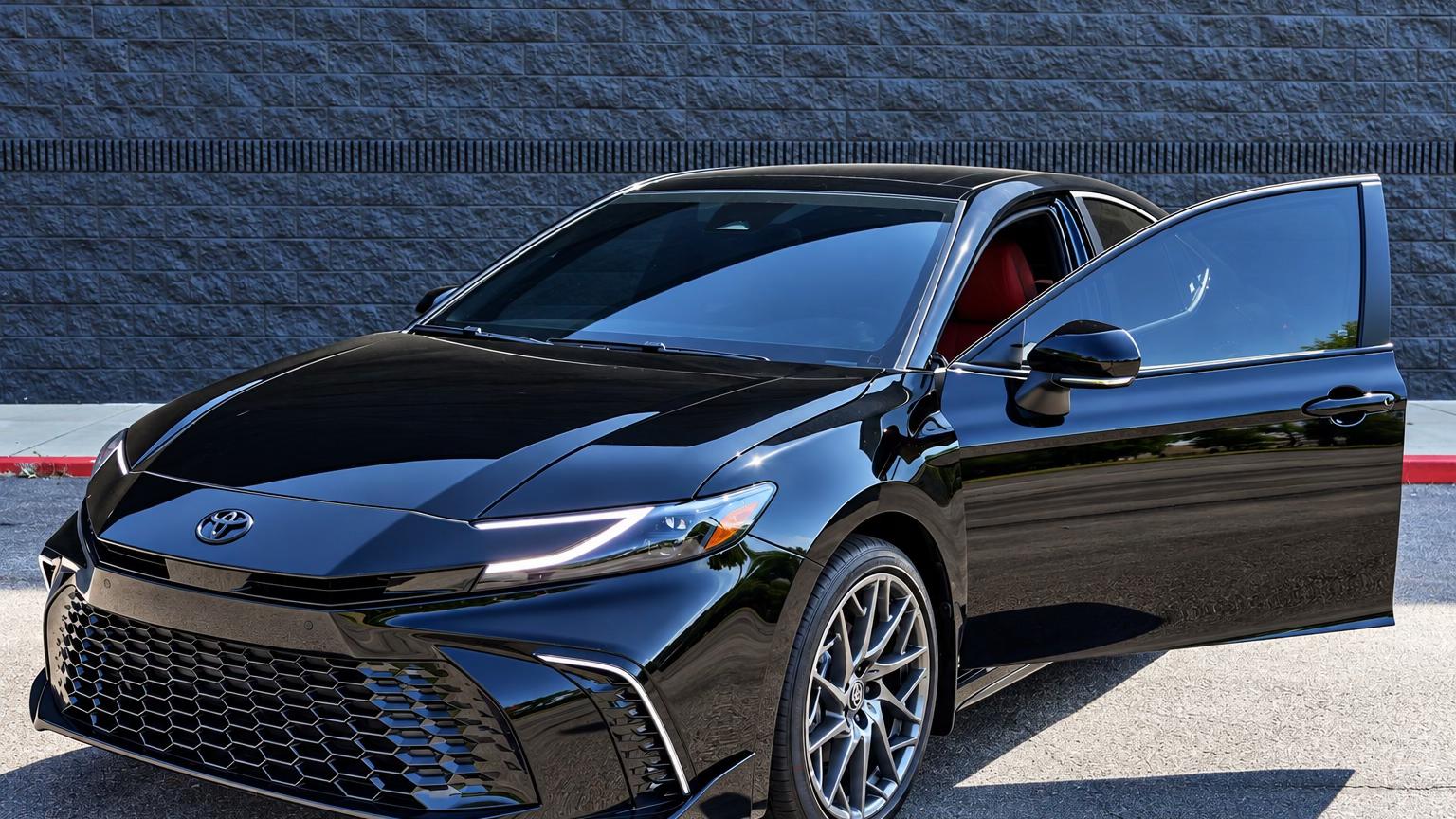 Toyota Camry Hybrid 2026 in Olive Branch, MS