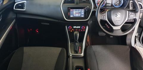 Suzuki S-CROSS 2014