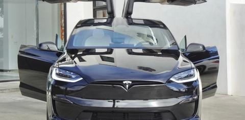 Tesla Model X 2023
