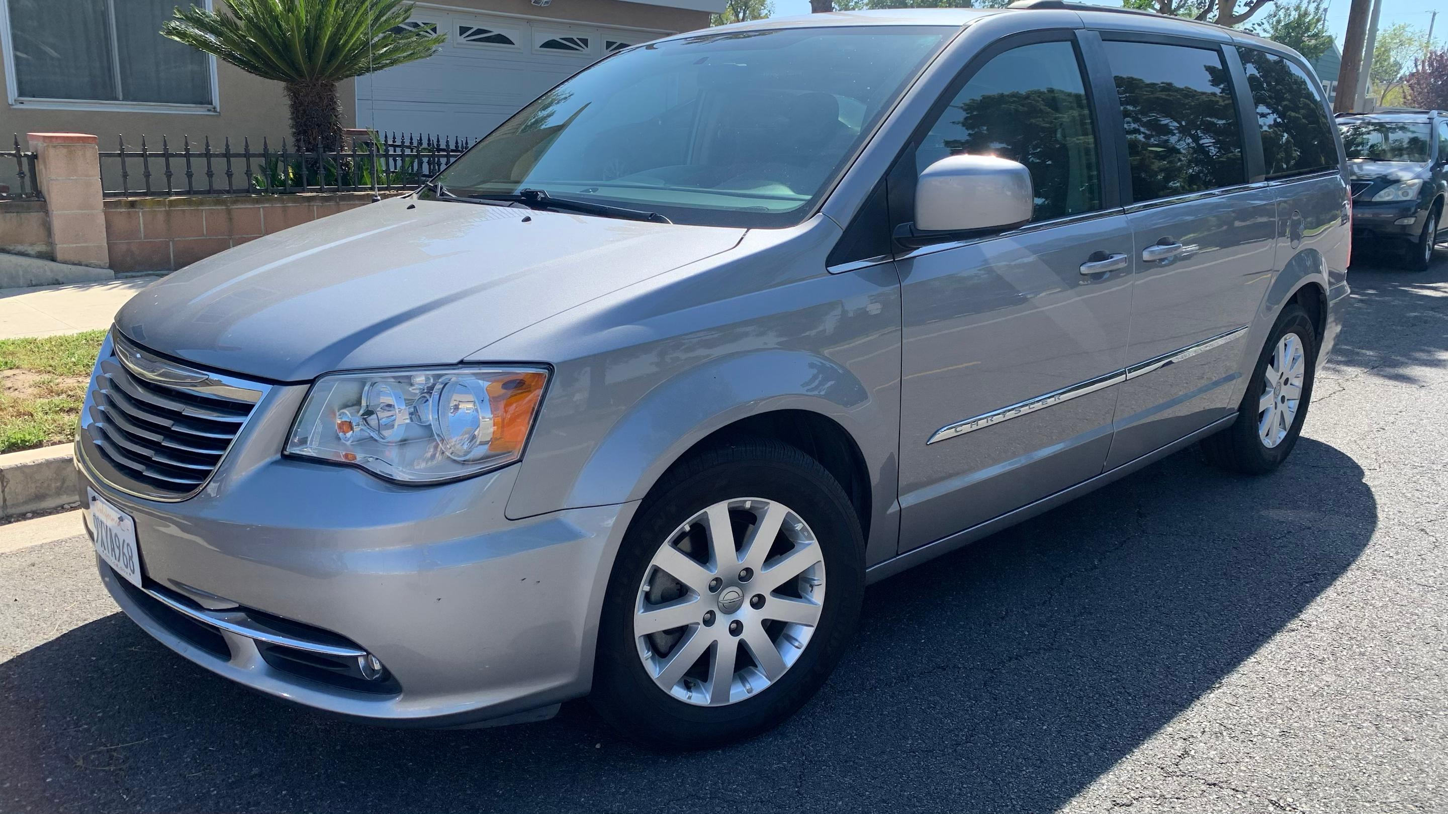 Chrysler Town & Country 2016 in 