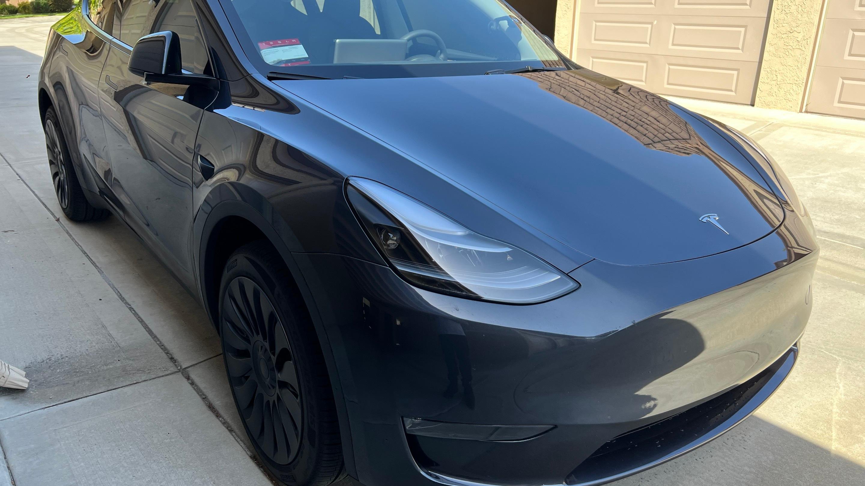 Tesla Model Y 2024 in Carpinteria, CA
