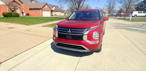 Mitsubishi Outlander 2025