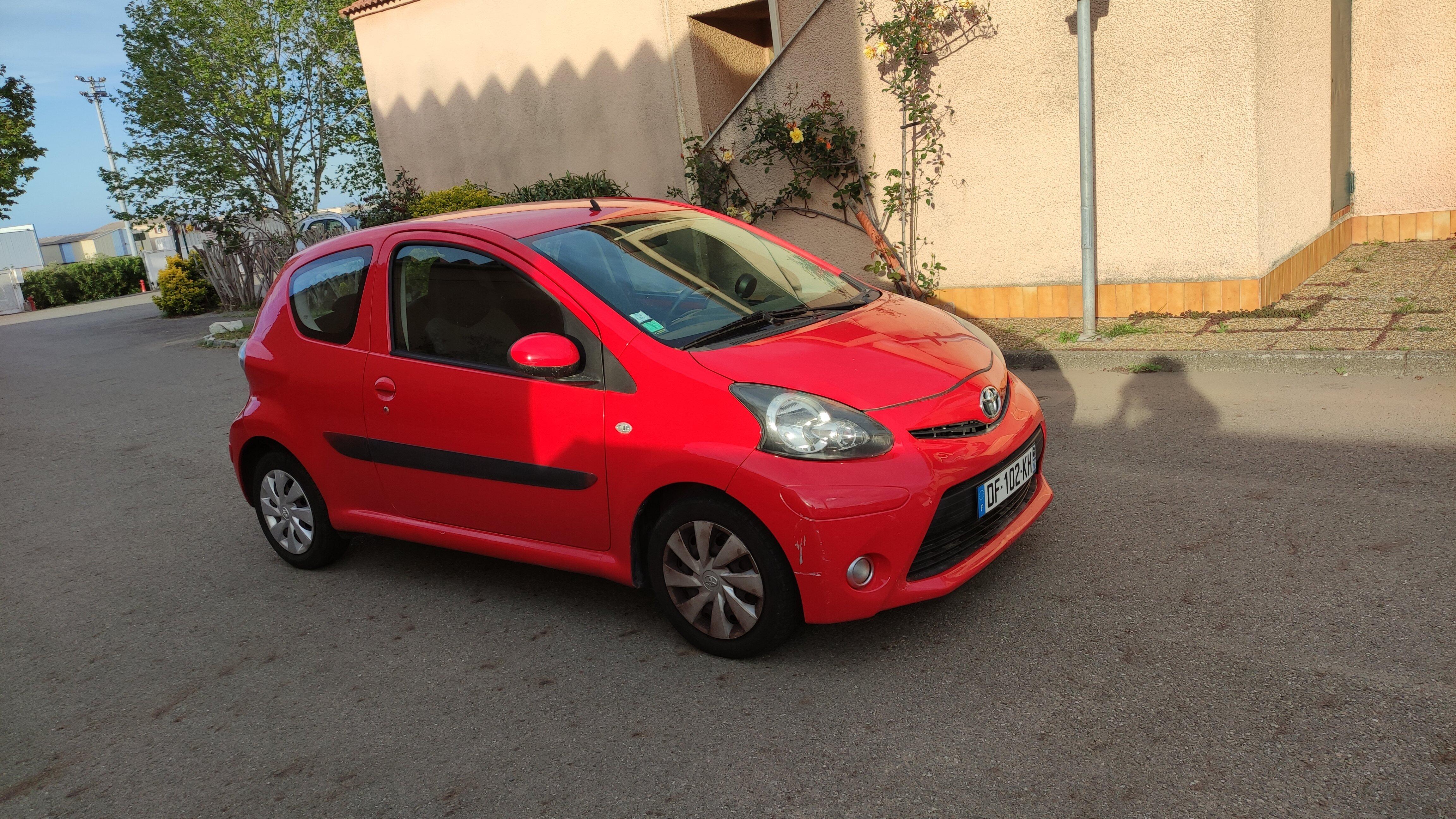 Toyota AYGO 2 2014 à Furiani