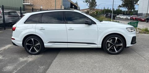 Audi Q7 2024