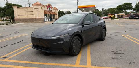 Tesla Model Y 2026