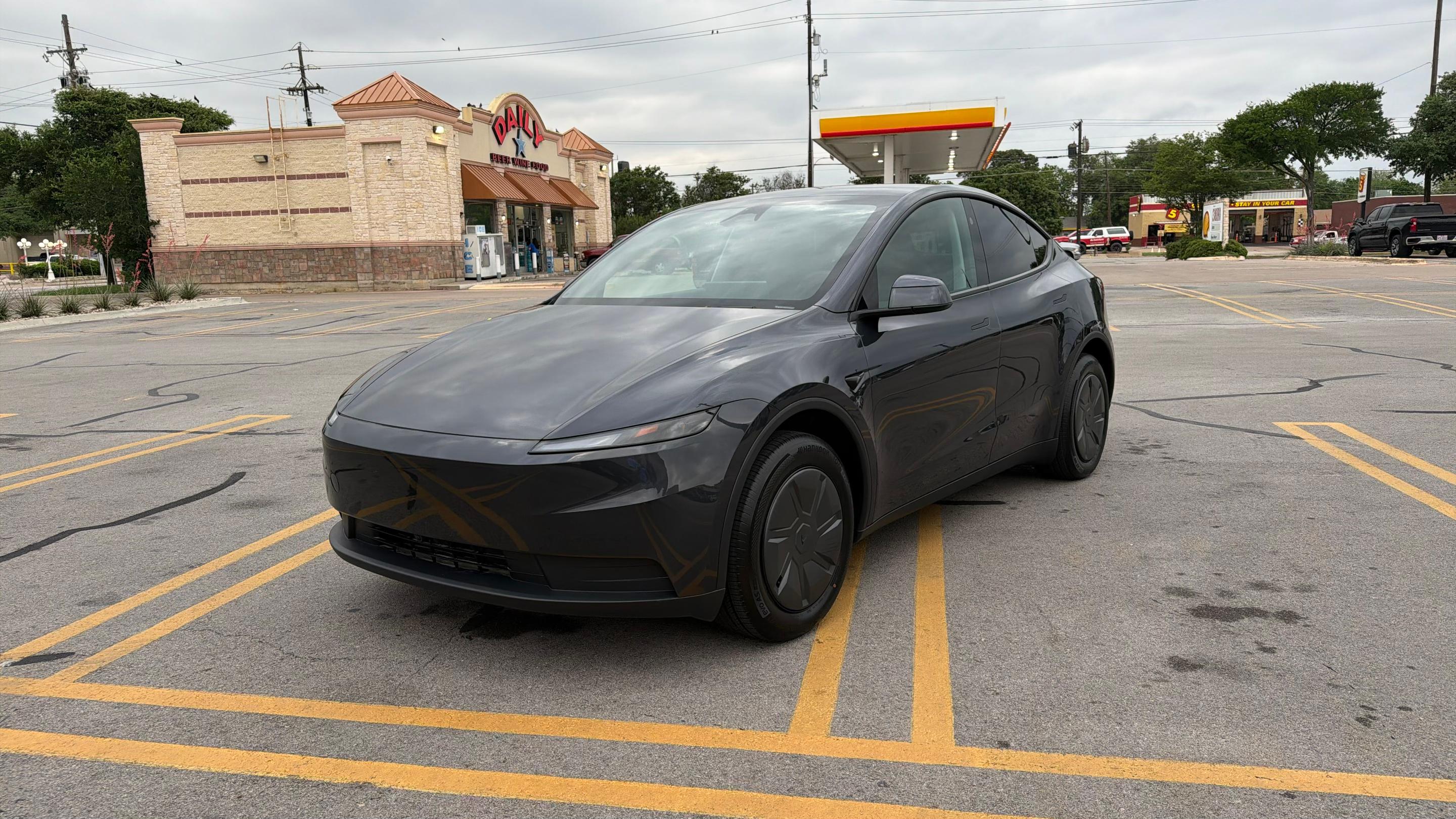 Tesla Model Y 2026 in Irving, TX