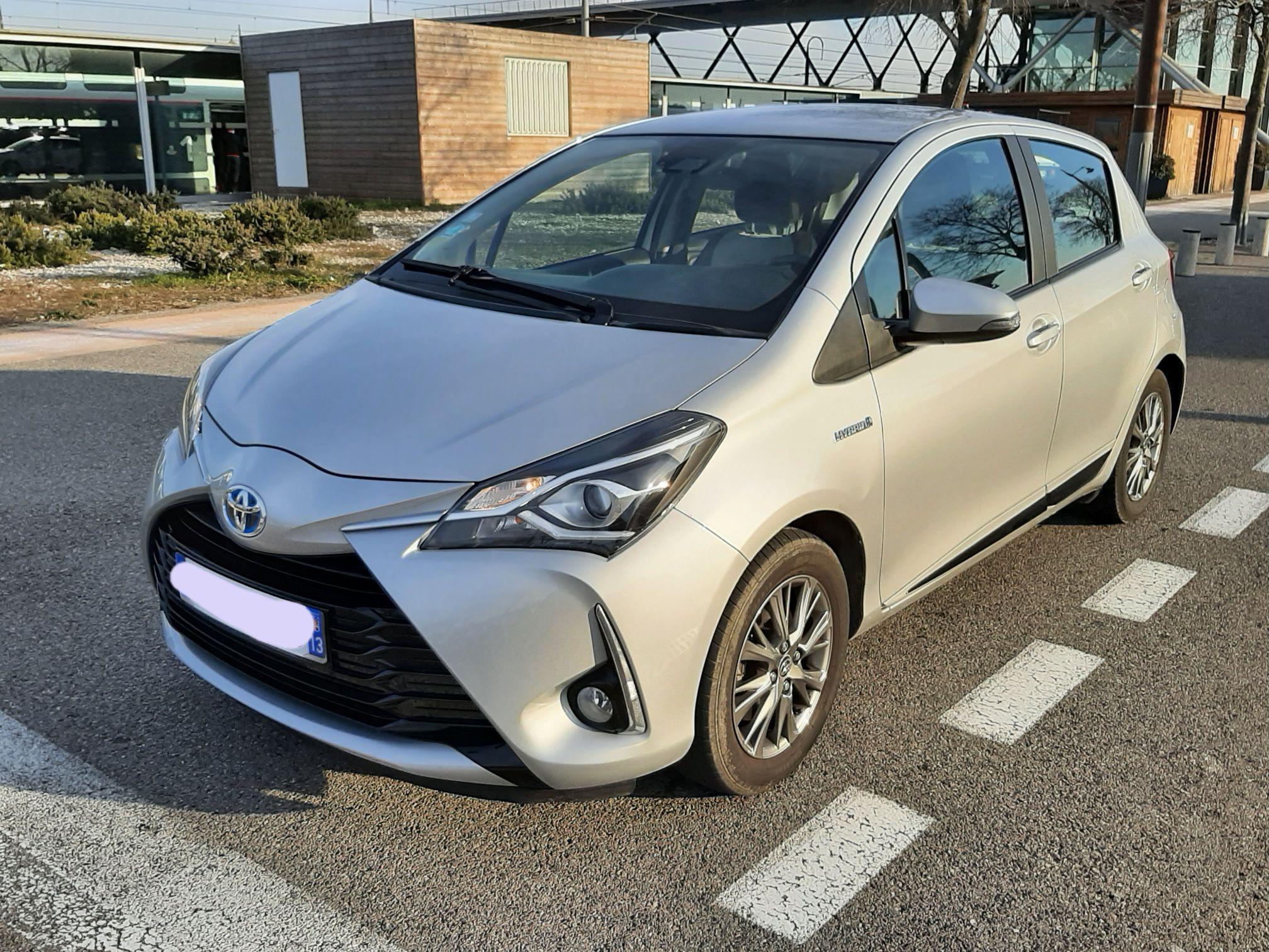 Toyota YARIS 2017 à Aix-en-Provence