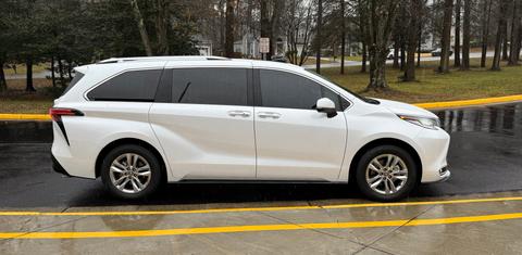 Toyota Sienna 2025