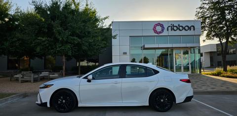 Toyota Camry Hybrid 2025