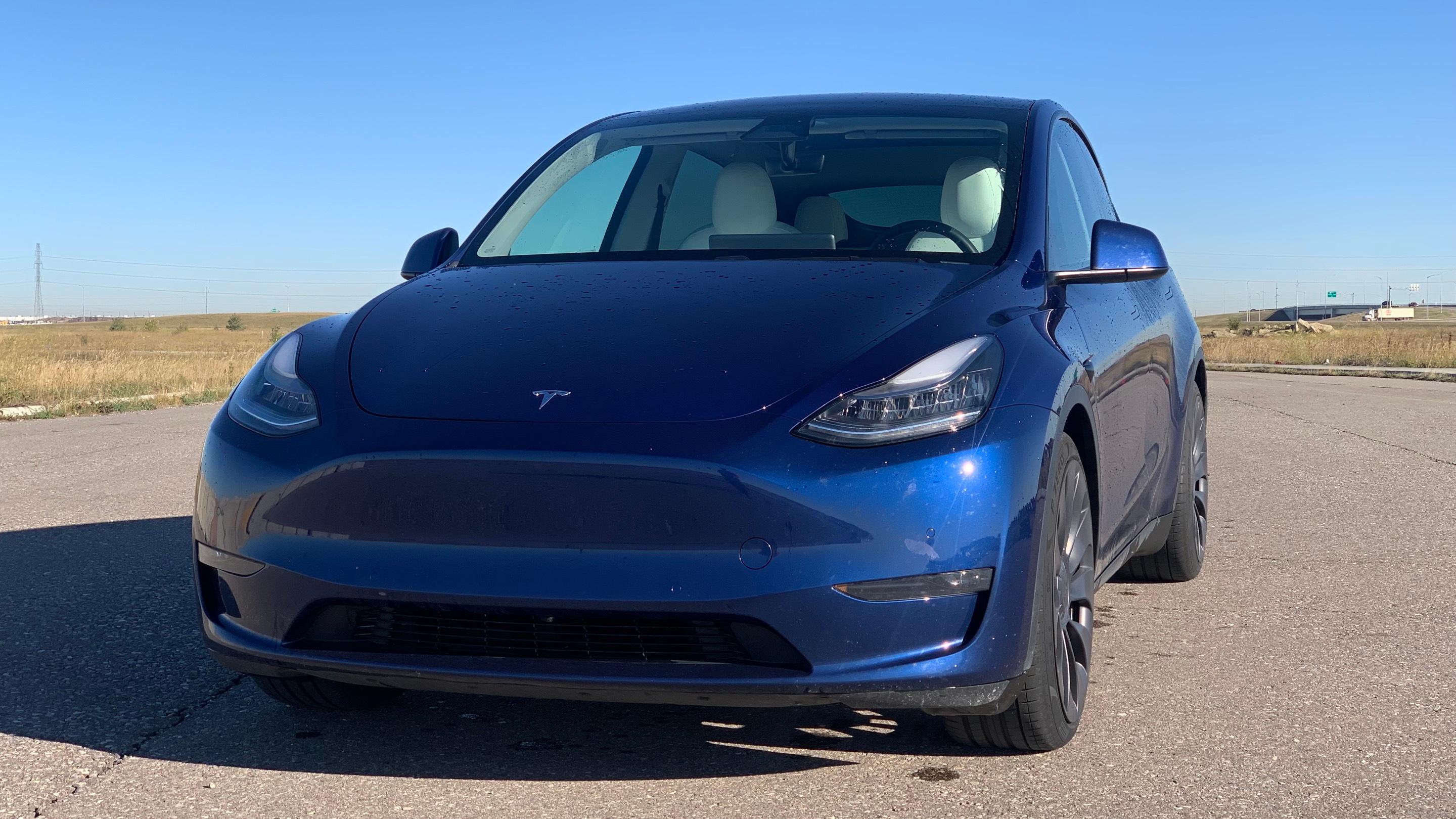 Tesla Model Y 2020 in Calgary, AB