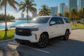 Chevrolet Suburban 2023 in Miami