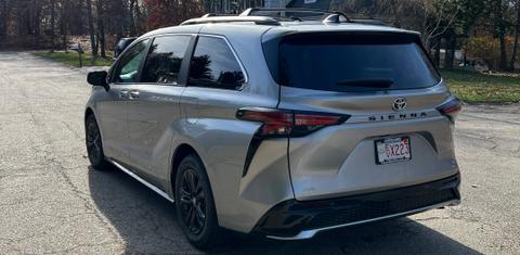 Toyota Sienna 2024
