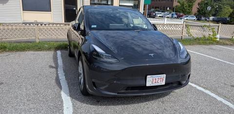 Tesla Model Y 2024