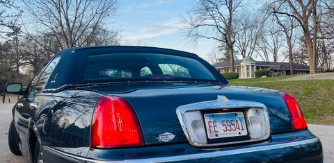 Lincoln Town Car 1998
