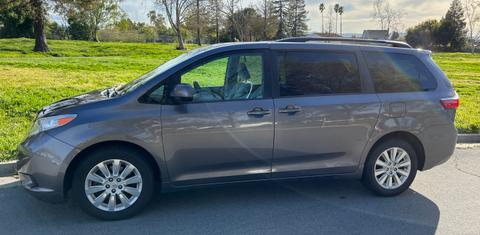 Toyota Sienna 2015